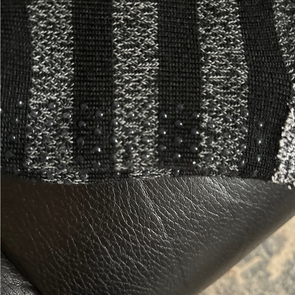 2 Brand New (without tags) Pairs of Socks with non -slip Grippers - Picture 2 of 4